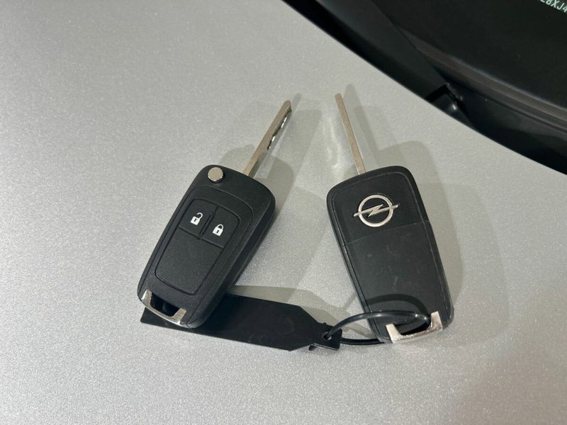 Opel Mokka usata a Lecco (15)