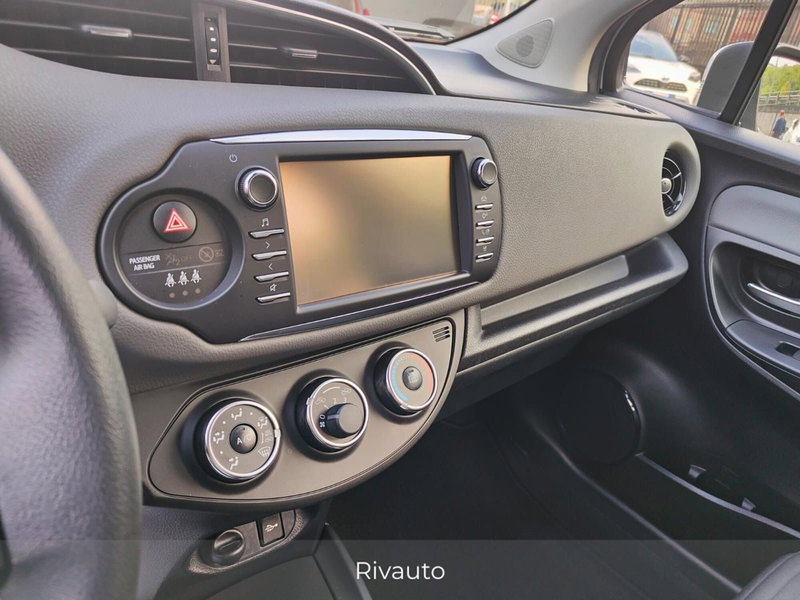 Toyota Yaris usata a Como (14)