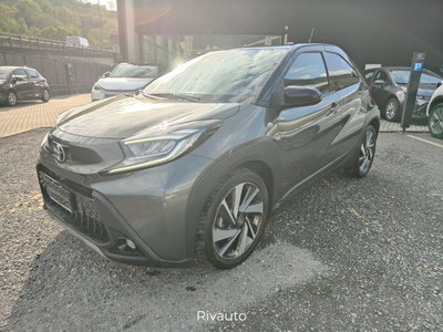 Toyota Aygo X 1.0 Lounge 72cv del 2022 usata a Como