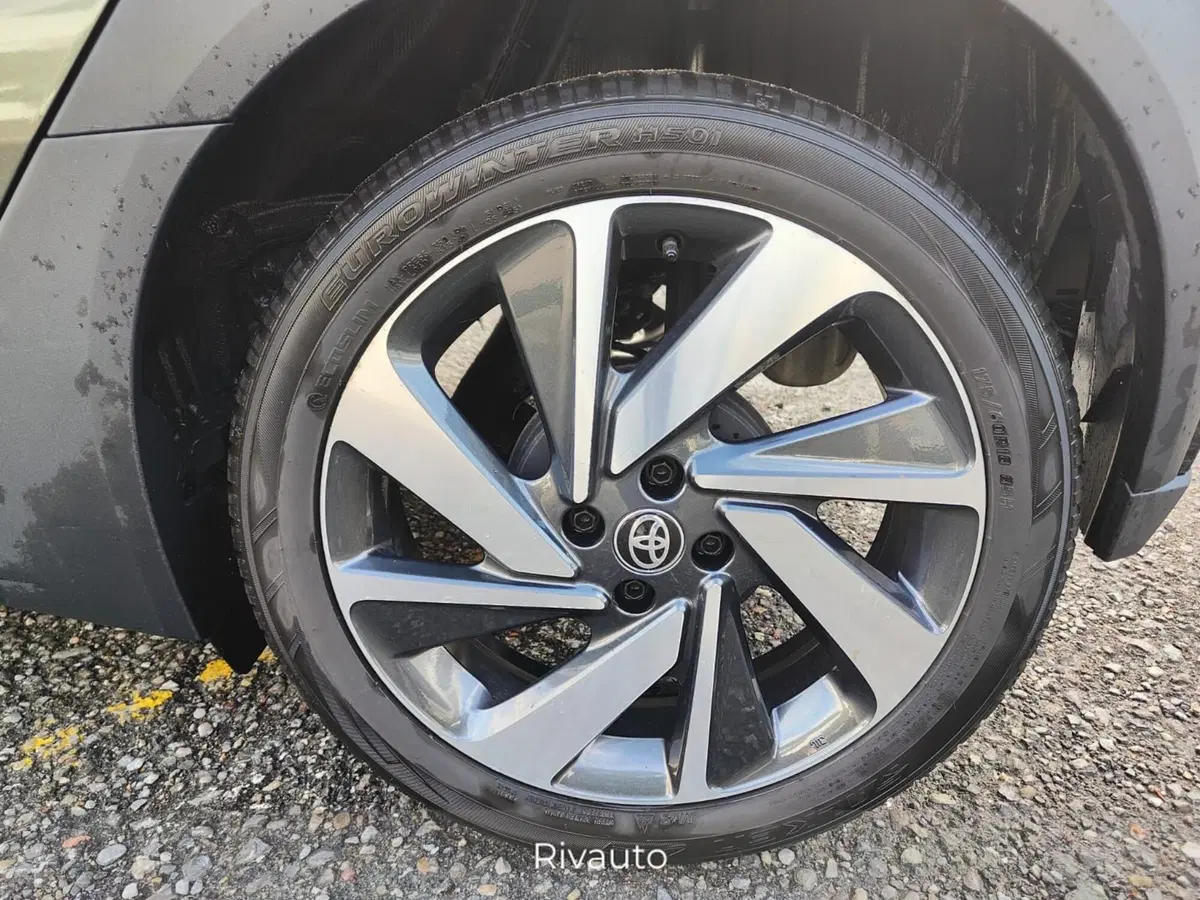 Toyota Aygo X usata a Como (10)