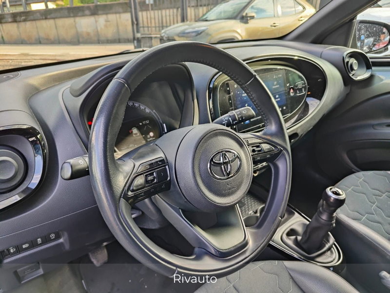 Toyota Aygo X usata a Como (6)