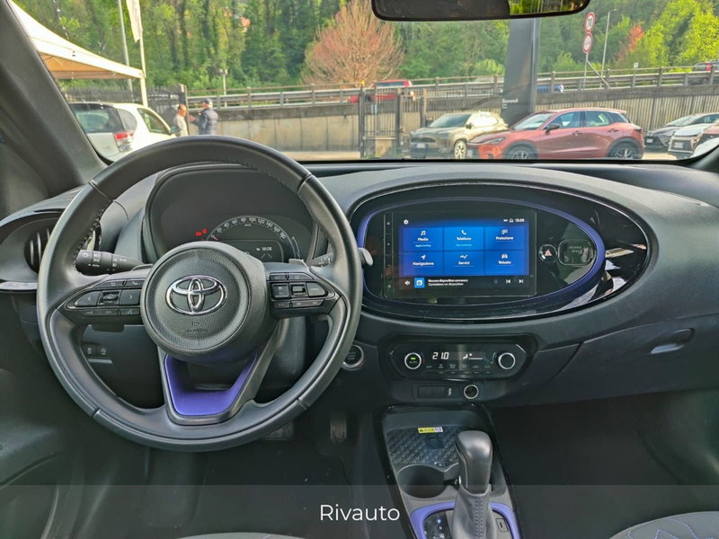 Toyota Aygo X usata a Como (7)