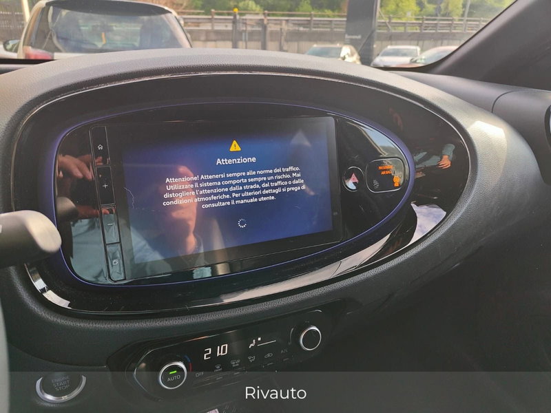 Toyota Aygo X usata a Como (9)