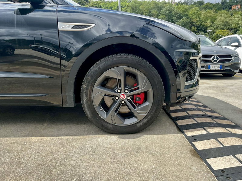 Jaguar E-Pace usata a Torino (17)