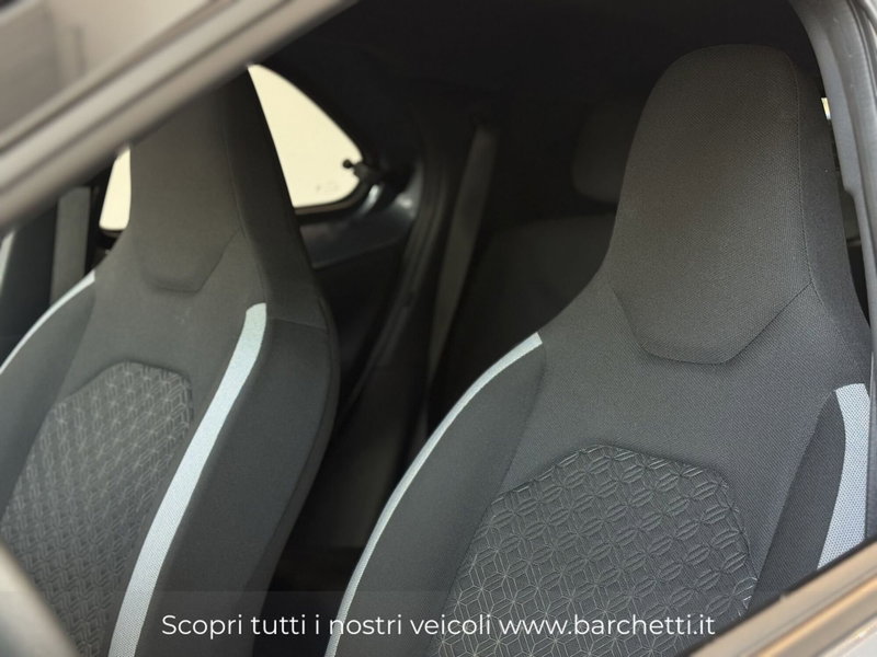 Toyota Aygo X usata a Brescia (13)