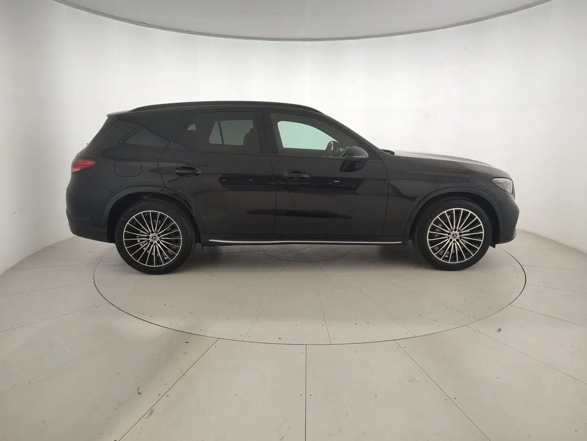 Mercedes-Benz GLC SUV nuova  (5)