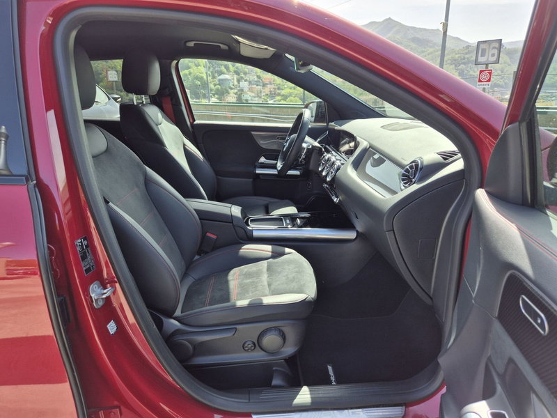 Mercedes-Benz GLA SUV usata  (9)