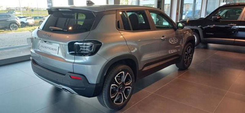 Jeep Avenger nuova a Padova (8)