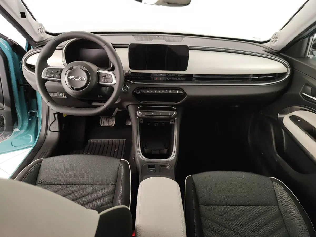 Fiat 600 nuova a Caserta (15)