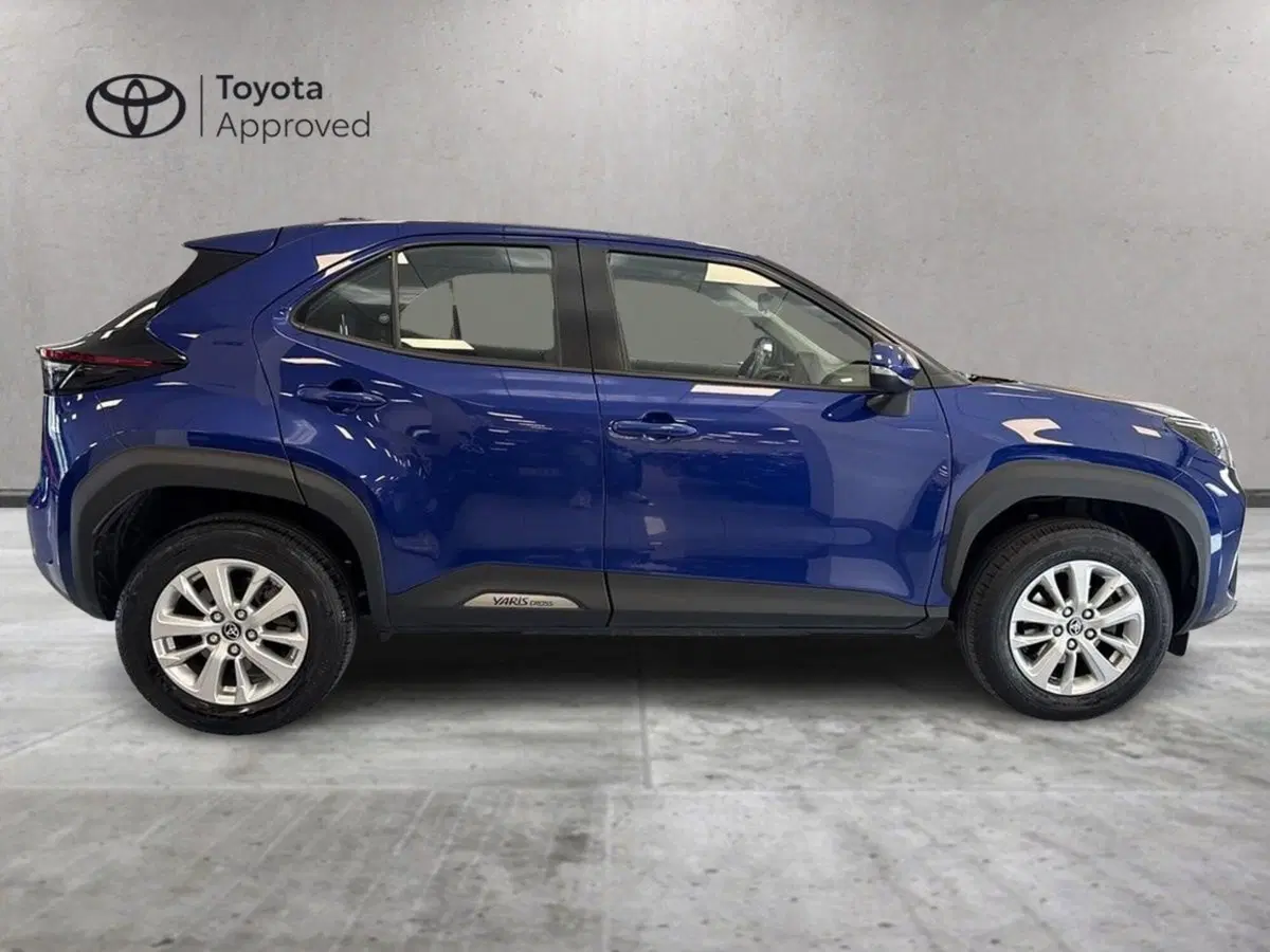 Toyota Yaris Cross usata a Prato (6)