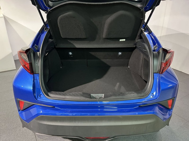 Toyota Toyota C-HR usata a Milano (11)