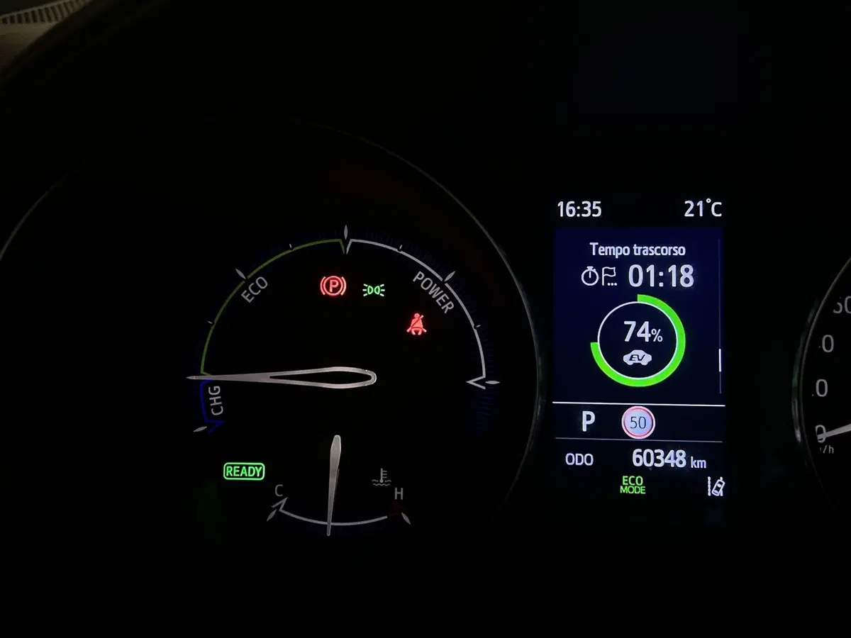 Toyota Toyota C-HR usata a Milano (13)