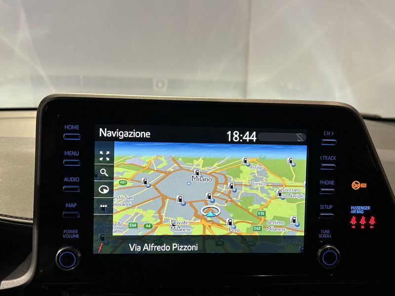 Toyota Toyota C-HR usata a Milano (16)