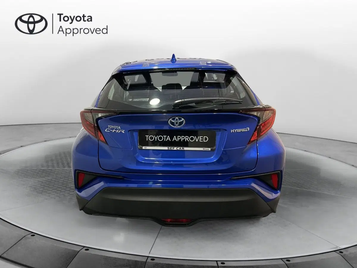 Toyota Toyota C-HR usata a Milano (4)
