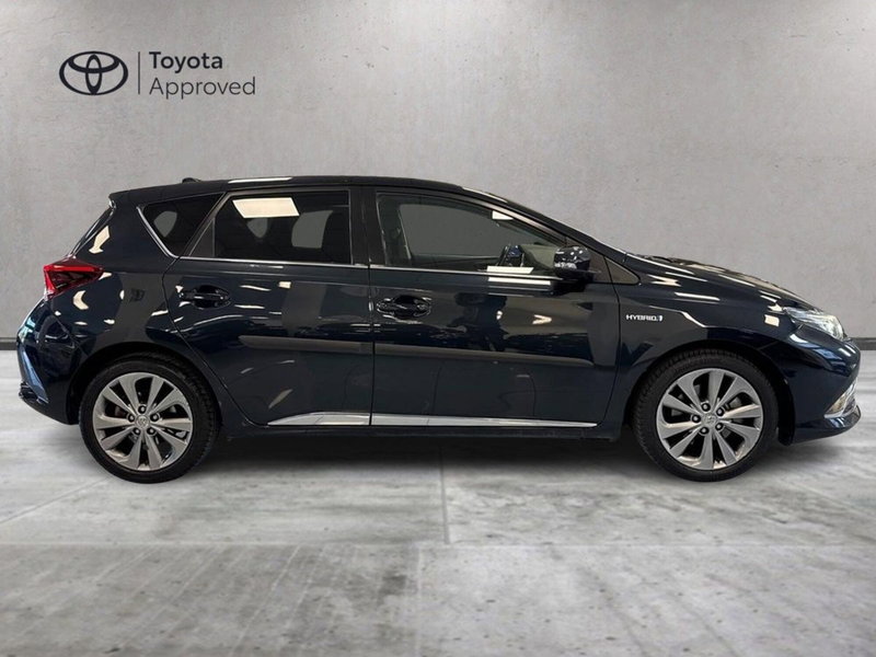 Toyota Auris usata a Prato (6)