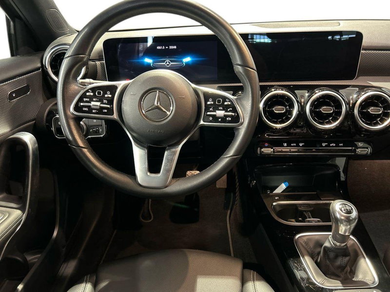 Mercedes-Benz Classe A Sedan usata a Milano (9)