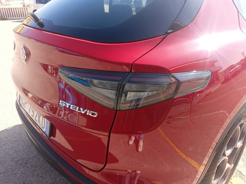 Alfa Romeo Stelvio usata a Chieti (10)