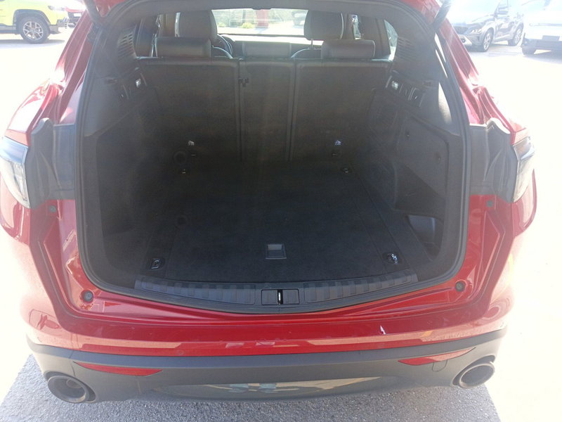 Alfa Romeo Stelvio usata a Chieti (12)