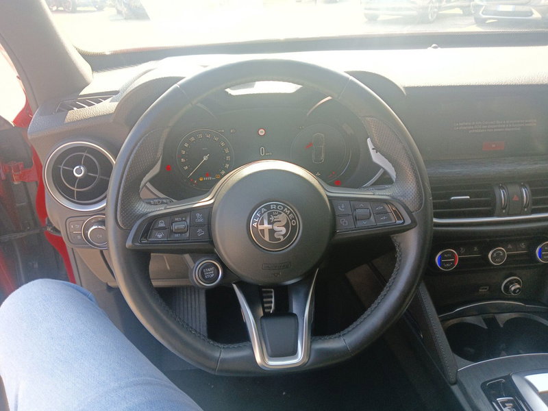 Alfa Romeo Stelvio usata a Chieti (14)