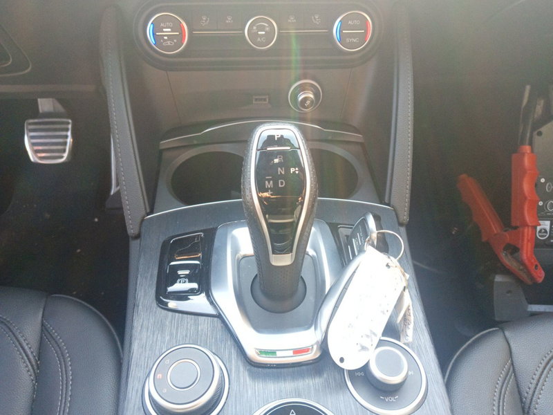 Alfa Romeo Stelvio usata a Chieti (17)