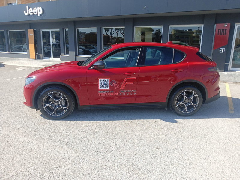 Alfa Romeo Stelvio usata a Chieti (2)