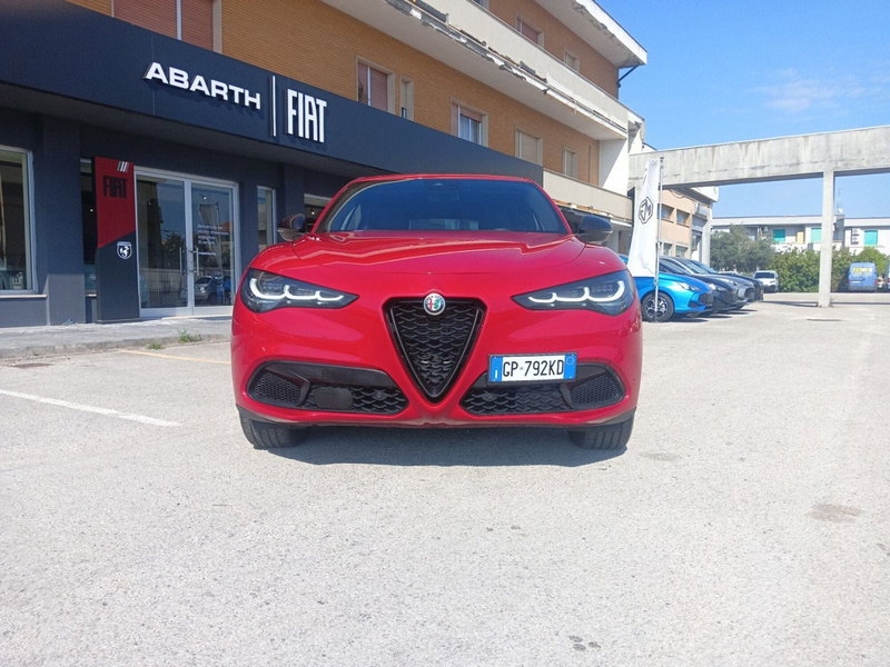 Alfa Romeo Stelvio usata a Chieti (5)