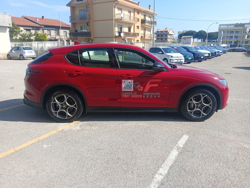 Alfa Romeo Stelvio usata a Chieti (7)