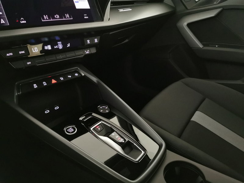 Audi A3 allstreet usata a Chieti (16)
