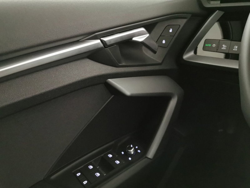 Audi A3 allstreet usata a Chieti (17)