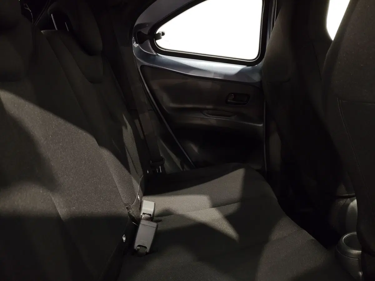 Toyota Aygo X usata a Frosinone (7)