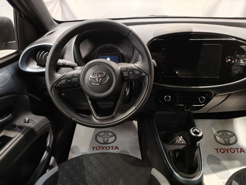 Toyota Aygo X usata a Frosinone (9)