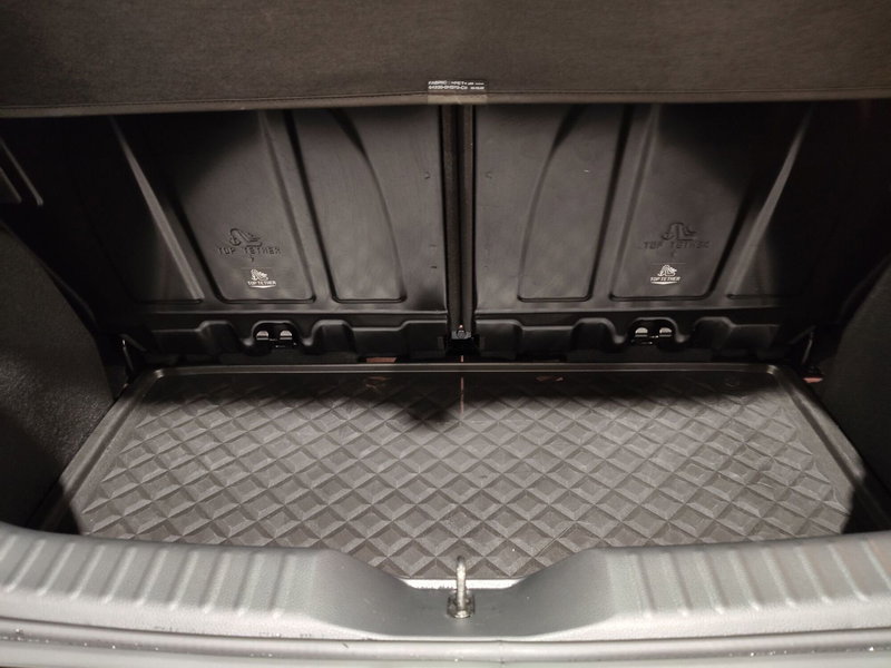 Toyota Aygo X usata a Frosinone (13)