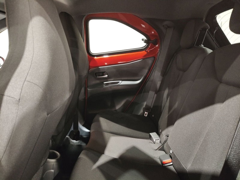 Toyota Aygo X usata a Frosinone (15)