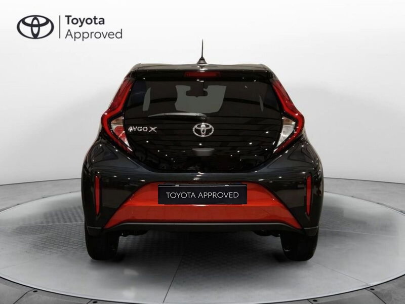 Toyota Aygo X usata a Frosinone (4)