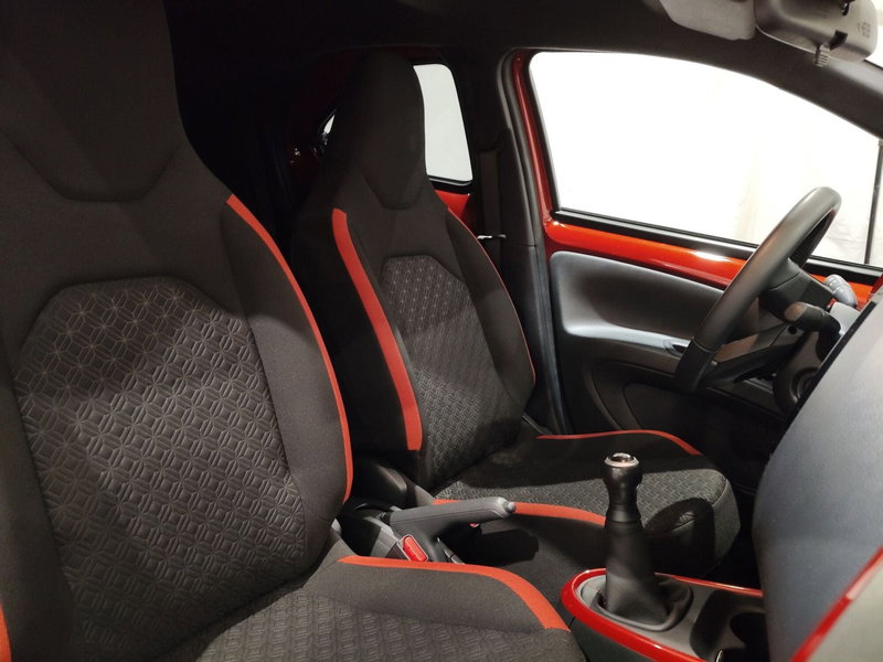 Toyota Aygo X usata a Frosinone (7)