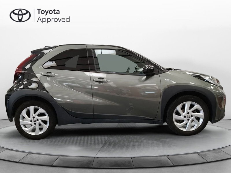 Toyota Aygo X usata a Frosinone (17)