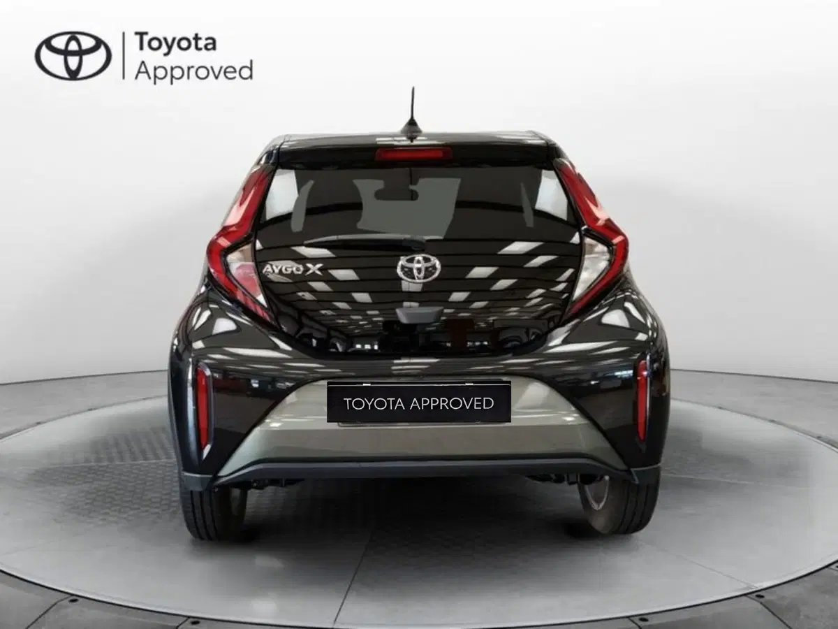Toyota Aygo X usata a Frosinone (4)