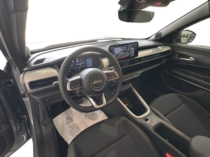 Jeep Avenger nuova a Caltanissetta (18)