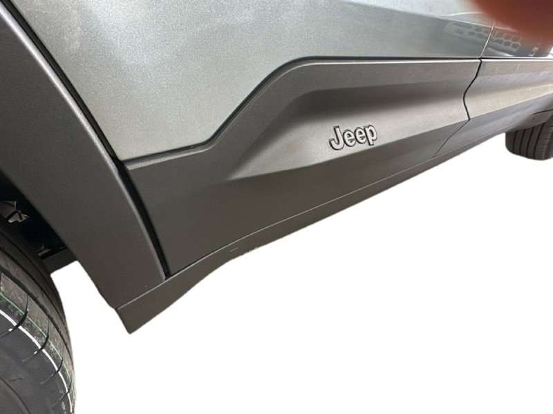 Jeep Avenger nuova a Caltanissetta (7)