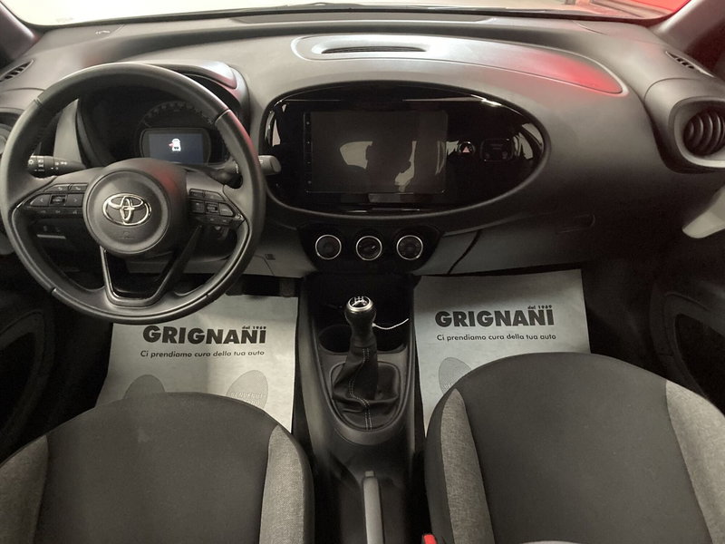 Toyota Aygo X usata a Pavia (10)