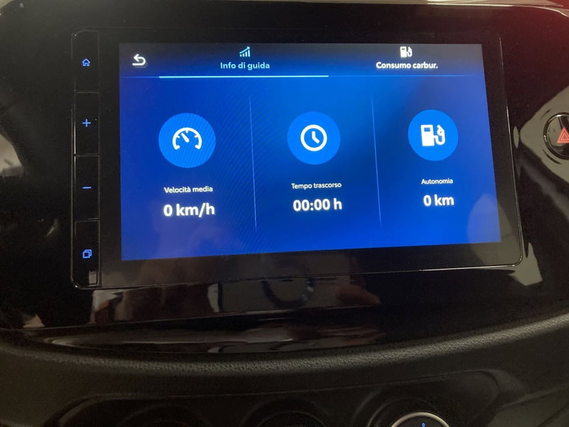 Toyota Aygo X usata a Pavia (16)