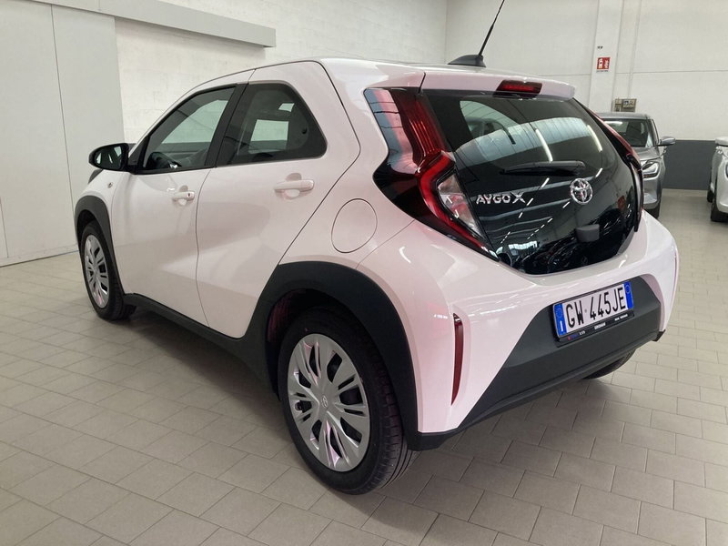 Toyota Aygo X usata a Pavia (4)