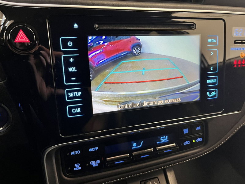 Toyota Auris Station Wagon usata a Bologna (15)