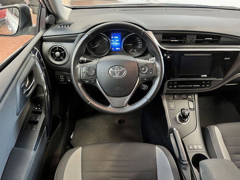 Toyota Auris Station Wagon usata a Bologna (8)