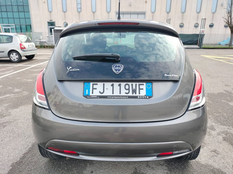 Lancia Ypsilon usata a Modena (5)