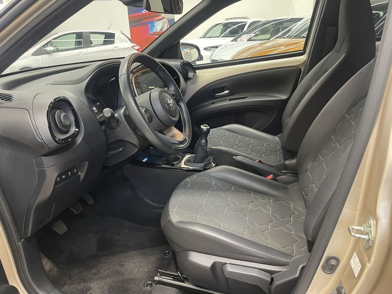 Toyota Aygo X usata a Bologna (14)