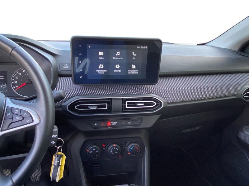 Dacia Sandero usata a Bologna (13)