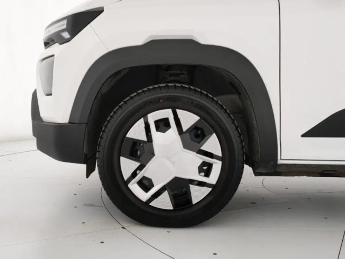 Dacia Spring usata a Modena (8)