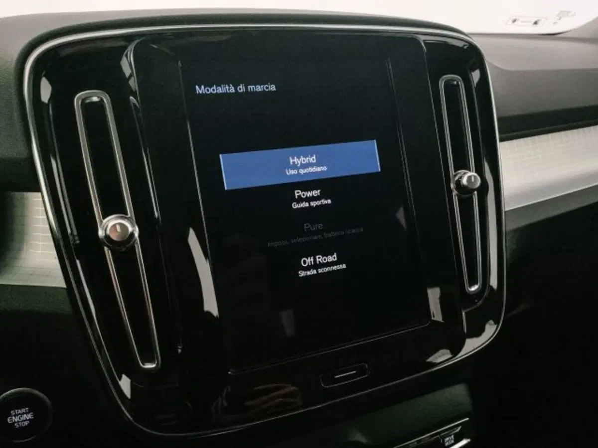 Volvo XC40 usata a Modena (18)