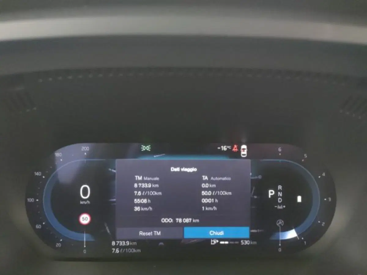 Volvo XC60 usata a Modena (14)